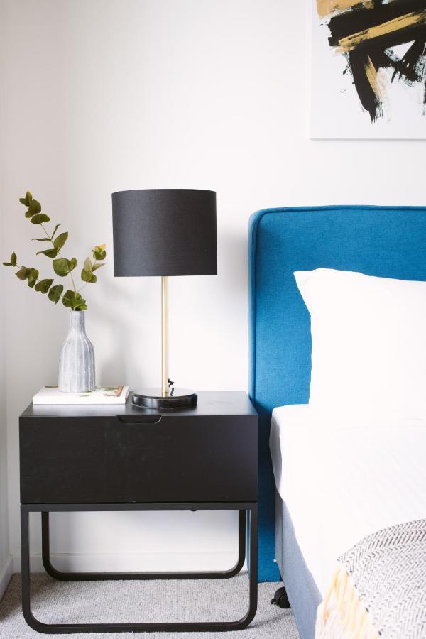 Palmerston St Apartments By Urban Rest Мелбърн Екстериор снимка