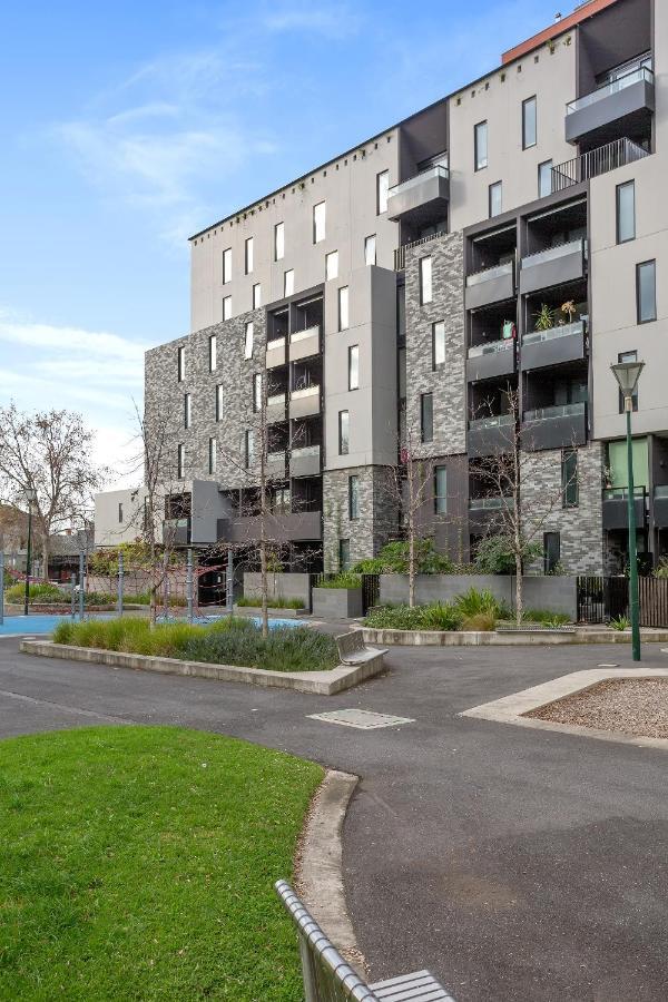 Palmerston St Apartments By Urban Rest Мелбърн Екстериор снимка